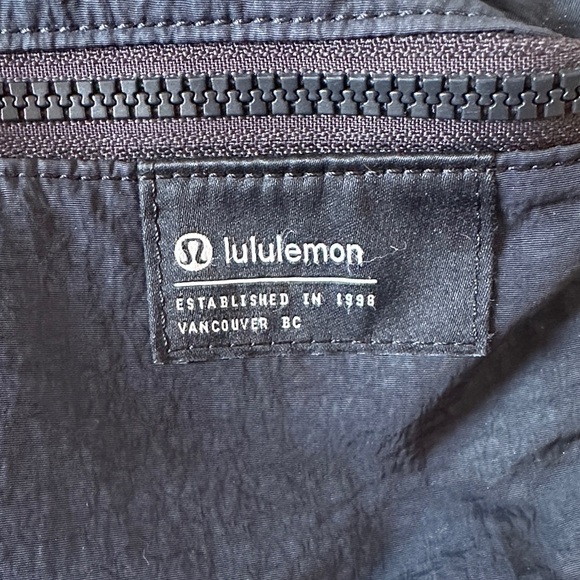 lululemon athletica Black Belt Bag - Picture 3 of 7